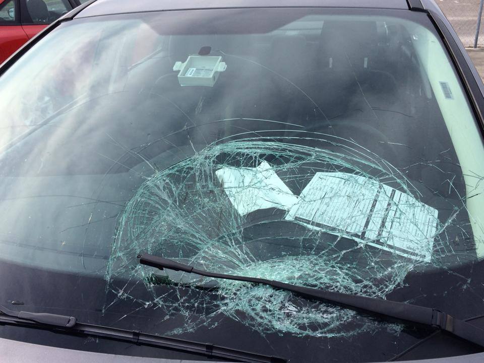 Read more about the article Windshield replacement: Do you really need it?